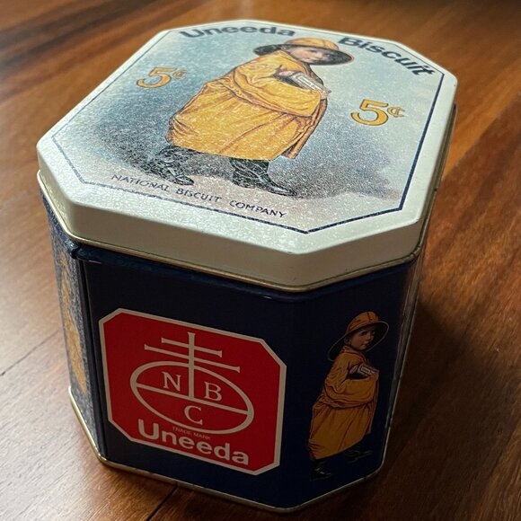 Uneeda Biscuit (Nabisco National Biscuit Company) Retro Tin Container - Picture 2 of 6